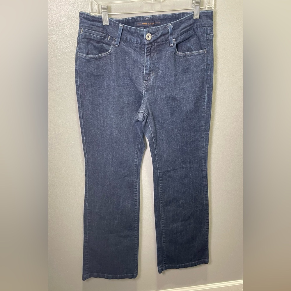 Levi’s The Original Jean Women's Flare Leg Button Back Pockets Size 10 Mid Rise